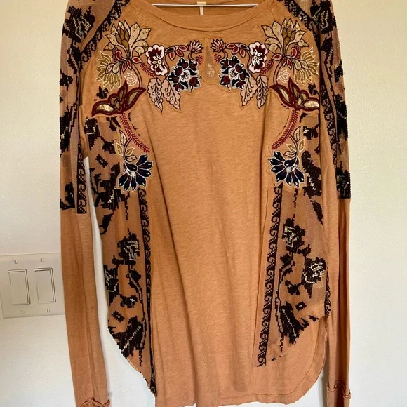 NWOT Free People Tall Tales Embellished Boho Long Sleeve Tunic Top Size Small - Picture 3 of 10